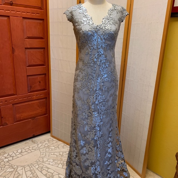 GORGEOUS gray sequin dress